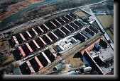 pol02-pohled02 * Souasn Auschwitz I * 1000 x 665 * (164KB)